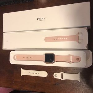 Apple Watch 3 Series 42mm with extra band